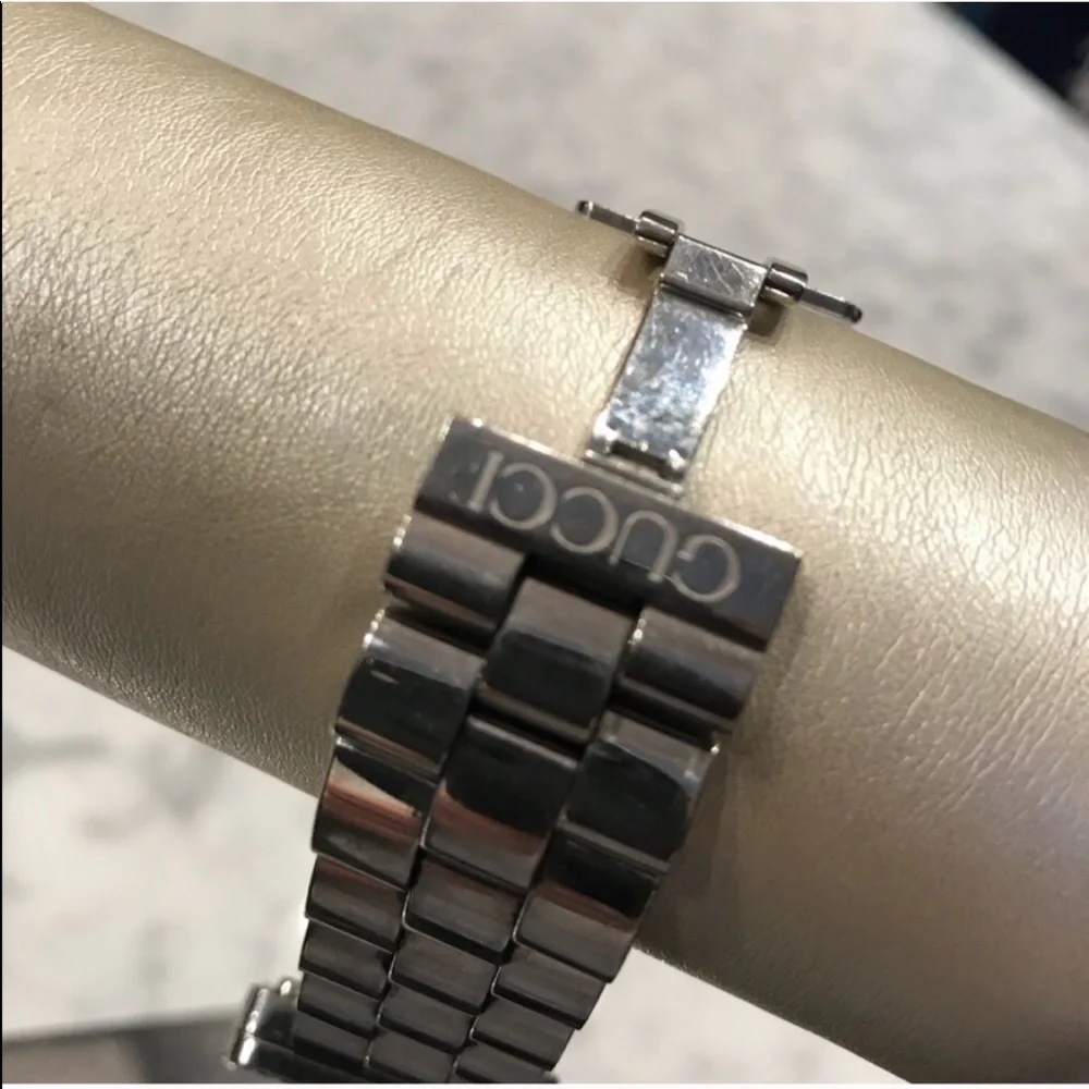 Gucci 3600M G Diamond Bezel Stainless Steel Watch - Picture 4 of 9